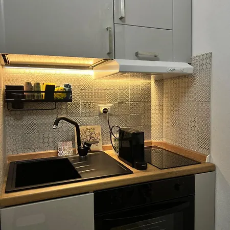 Apartamento 5 Terre Express Migliarina - Near Train Station La Spezia